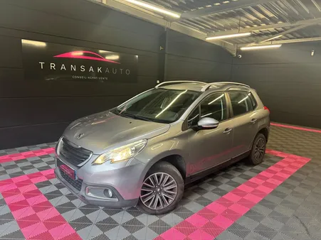 PEUGEOT 2008 1.2 82ch BVM5 Active / Suivi Peugeot / Distribution Neuve
