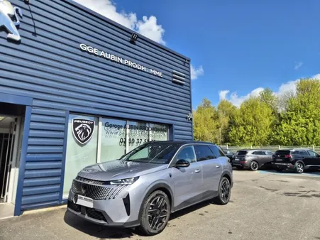 Peugeot 5008 III 1.2 HYBRID 136 E-DCS6 GT