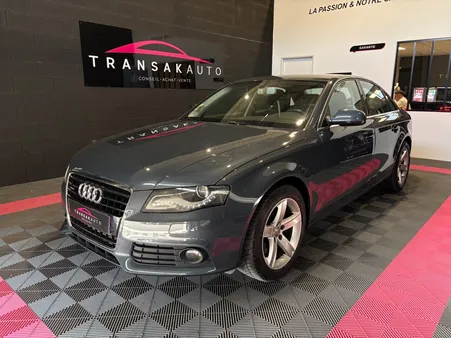 AUDI A4 V6 3.0 TDI 240 clean diesel DPF Quattro Ambition Luxe Tip A SUIVI D'ENTRETIEN 05/25 / CLIM AUTO / SI