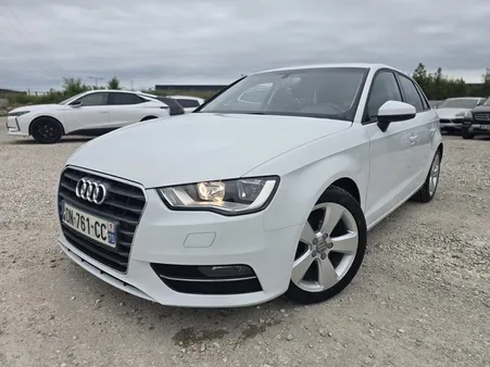 Audi a3 1.6 tdi 110ch bvm6 ambition / entretien complet