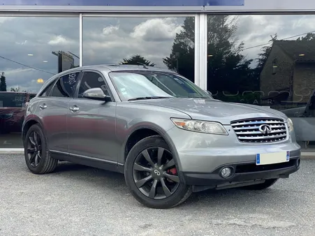 INFINITI FX35 / 3.5i V6 AWD 280 cv / Boîte auto / Toit ouvrant / Sièges chauffants / Son BOSE / Climatisation bi-zone