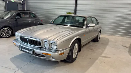 Jaguar XJ8 3.2 V8 - 1999 - 57 200 km - Expertise