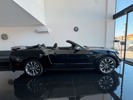 Ford Mustang Cabriolet 5.O V8 GT California 450 ch boite automatique