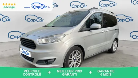 Ford Tourneo Courier 1.0 EcoBoost 100 Titanium