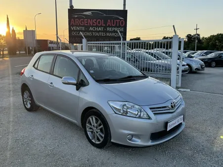 Toyota Auris 2.0 D-4D 126 BV6 Dynamic