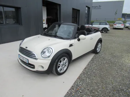 Superbe mini cabriolet cooper 1.6l 122cv faible kms