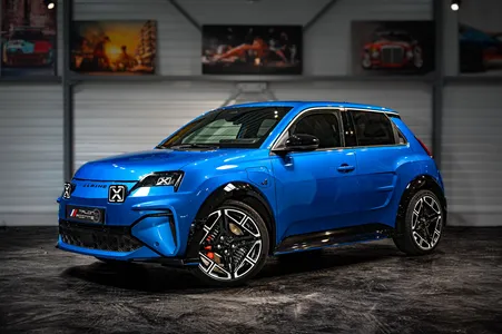 Alpine A290 GT 220cv 2026 799km état neuf / Garantie Constructeur jusqu’en 2029/ Intérieur Bleu Alpine / Caméra / Sièges Chauffants / Google Automotive / Jantes 19’’