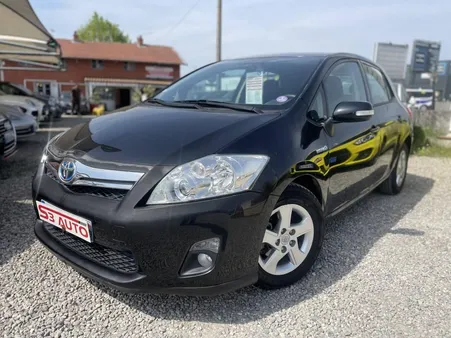 Toyota Auris HSD 136h Dynamic 15" 5p