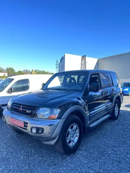 Mitsubishi Pajero Long 3.2 DI-D 160 cv 4X4 Boîte Manuelle / PETIT PRIX