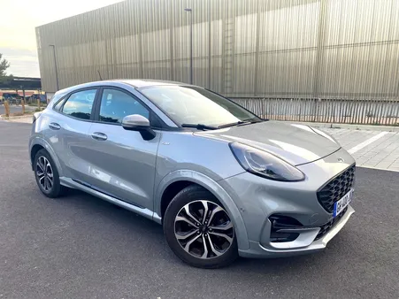 Ford Puma 1.0 FLEXIFUEL HYBRIDE 125 ST LINE MHEV SUV BVM6, S&S, Argent, 6 cv, 5 portes, première mise en circulation le 04/07/2022. Garantie 6 mois