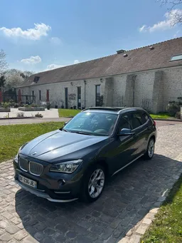 Bmw x1 s drive x line 2.0 143 cv boite automatique /moteur a chaîne /toit ouvrant panoramique /feux xénon /led /camera de recul /cuir
