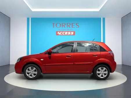 🔹Kia Rio 1,4 97CH LX 1ERE MAIN