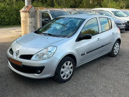 RENAULT Clio 1.4 16v 98 CH 188259 KM CT OK GARANTIE 3 MOIS KIT DISTRIBUTION NEUF