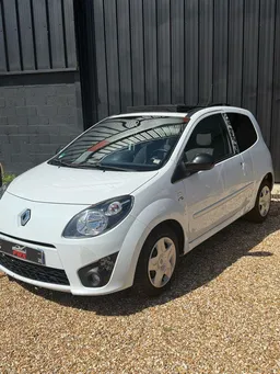 Twingo II 1.2 Night & Day – Toit Ouvrant – Distribution Neuve – Jantes Alu – 2 Clés