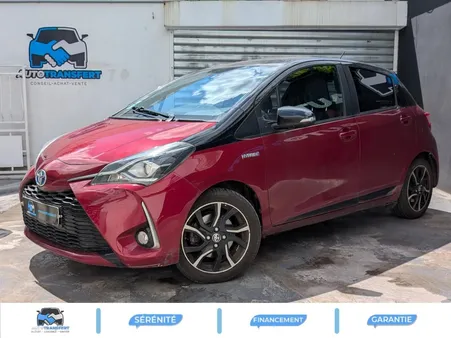 TOYOTA YARIS III Hybride 100h BV e-CVT Dynamic