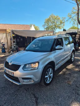 Skoda Yeti 1.2 TSI 110cv 4x2 Série Spéciale Édition 1ère Main