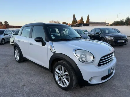 Mini Countryman - 1.6 D 112cv - BVM6 RED HOT CHILI