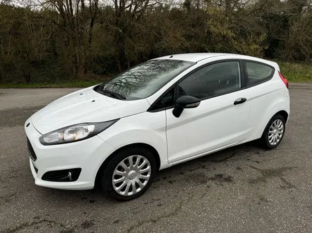 Ford fiesta 6 1.5 tdci 75 cv confort