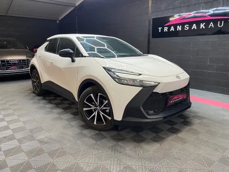 TOYOTA C-HR HYBRIDE MY23 1.8L Design / LOA POSSIBLE /