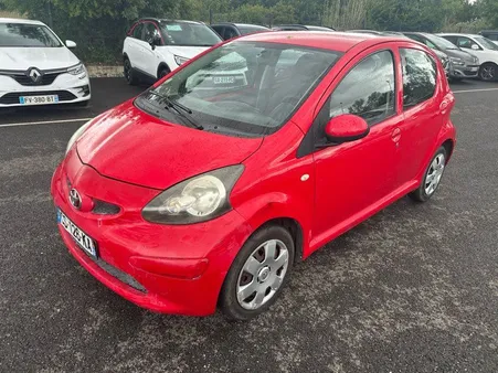 Toyota Aygo 1.0 essence 68cv 5 portes Clim 12/2005 187000km