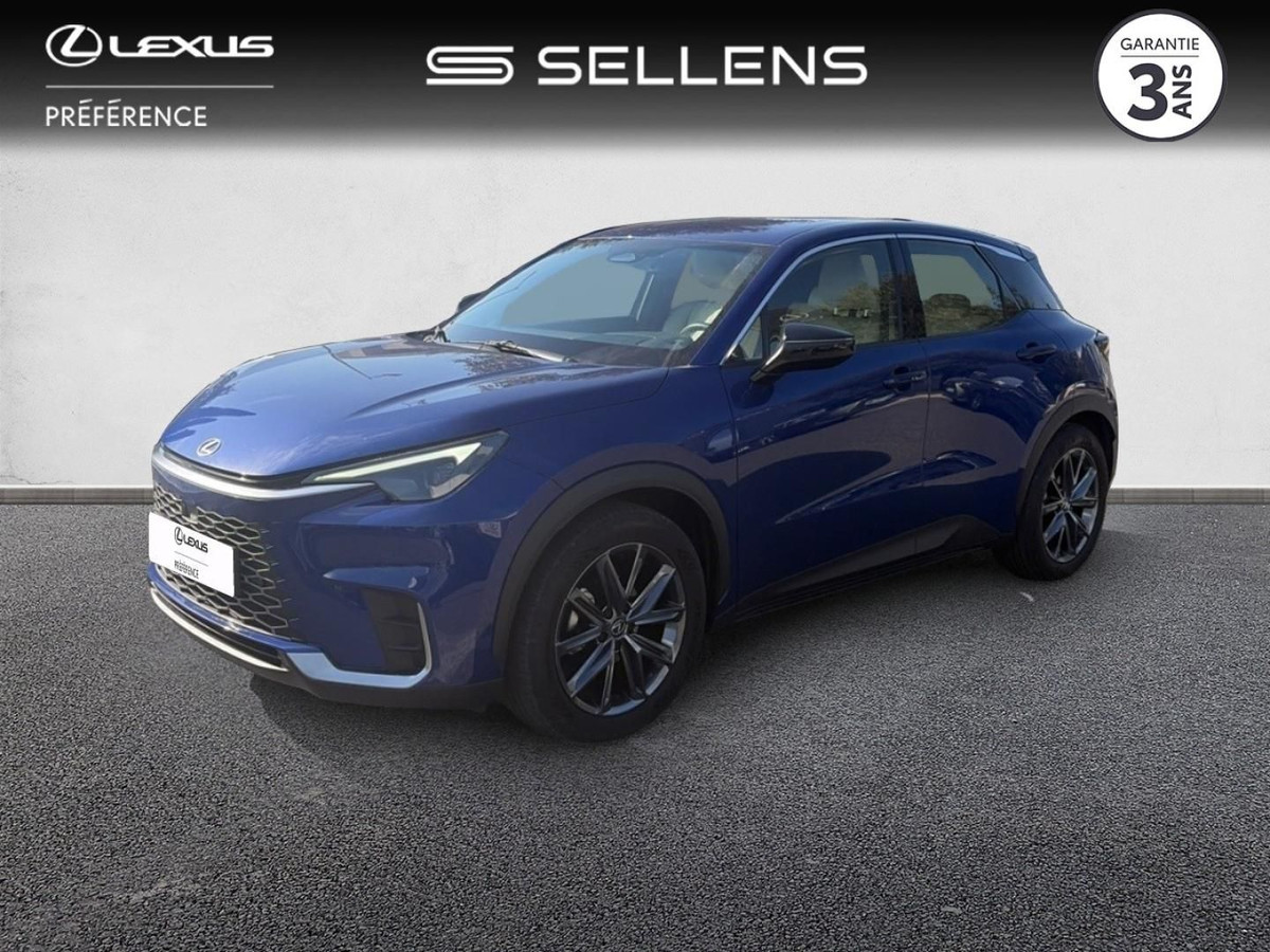 Lexus LBX