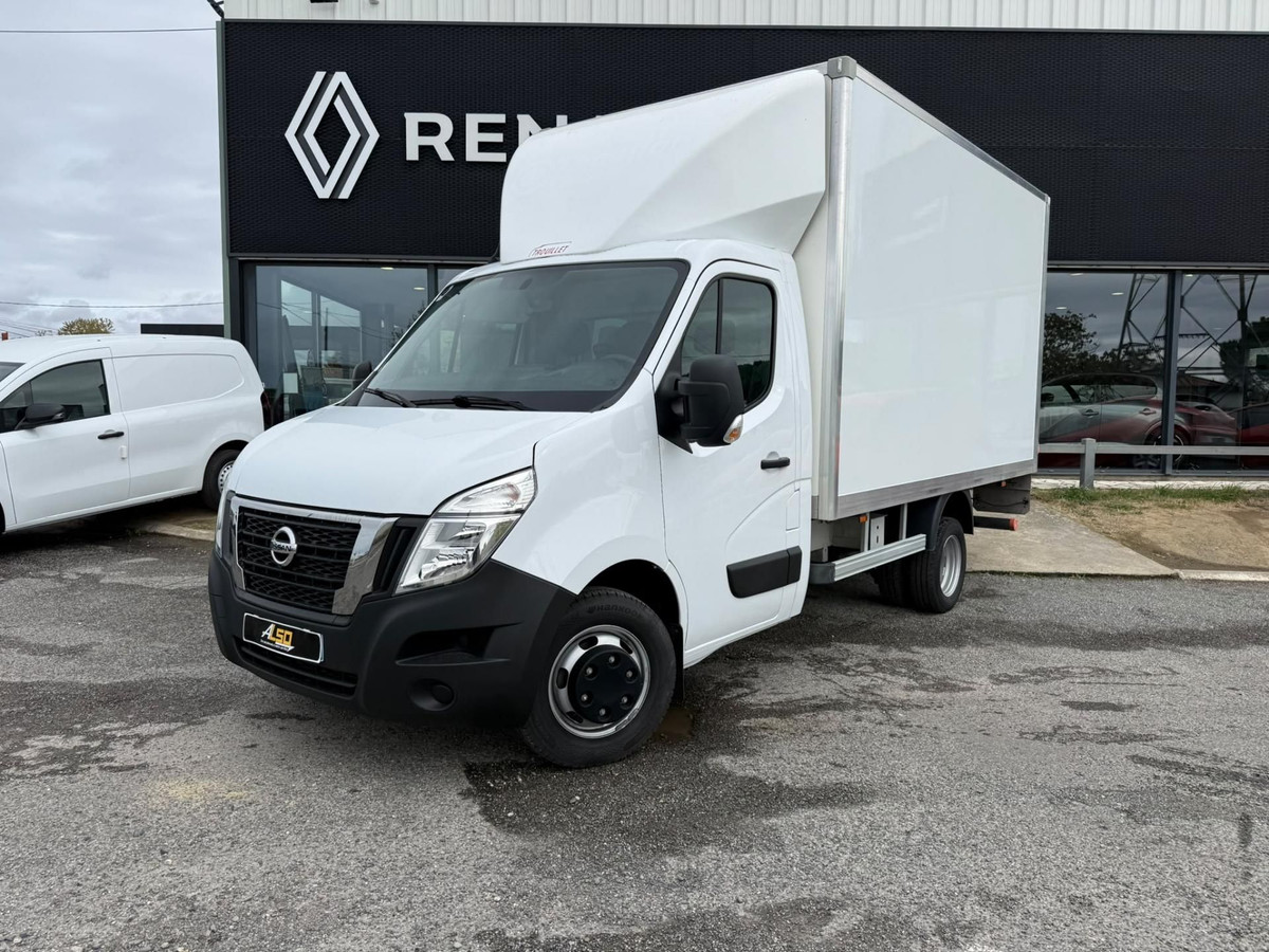 Nissan Interstar