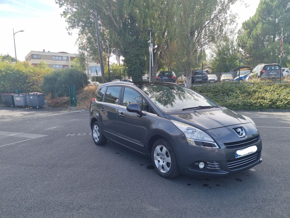 Peugeot 5008