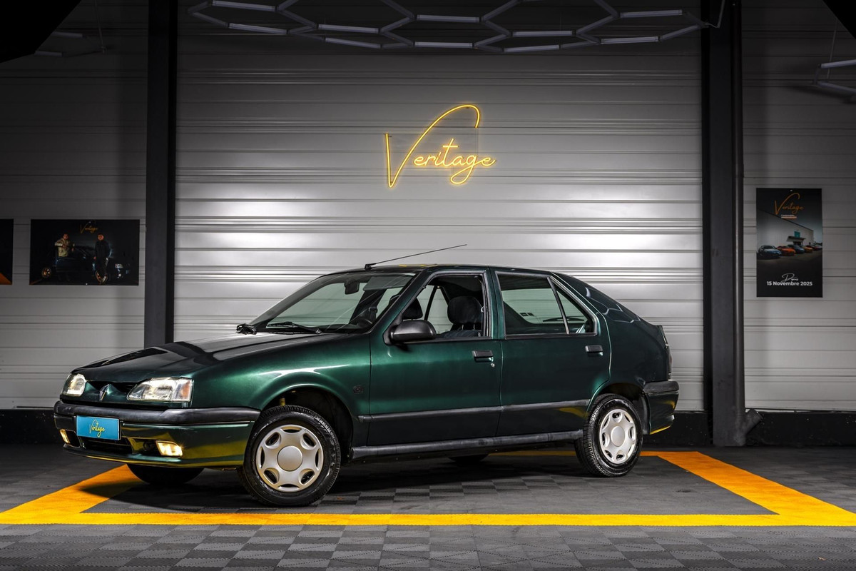Renault 19