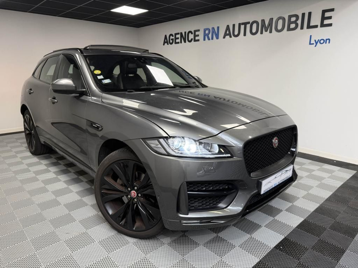 Jaguar F-Pace