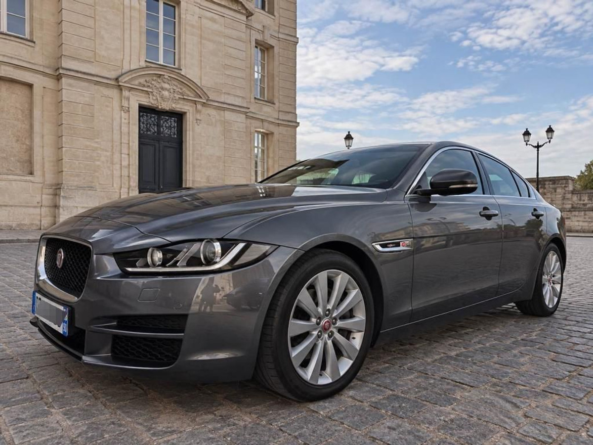 Jaguar XE