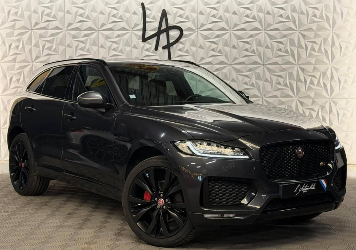 Jaguar F-Pace