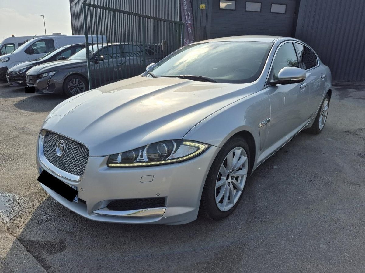 Jaguar XF