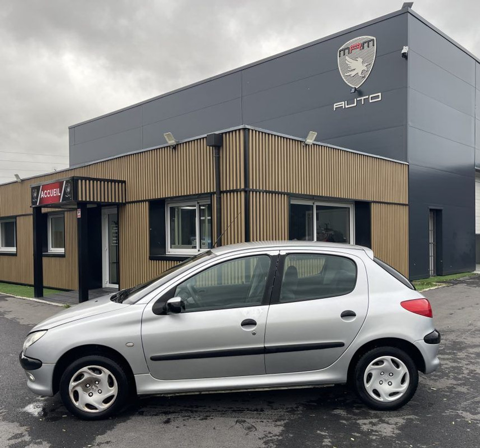 Peugeot 206