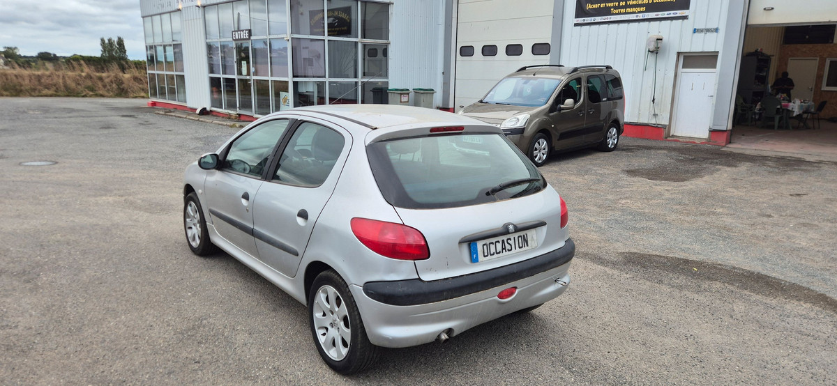 Peugeot 206