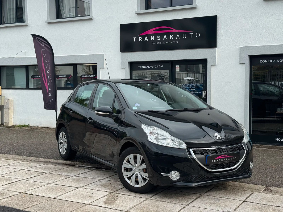 Peugeot 208