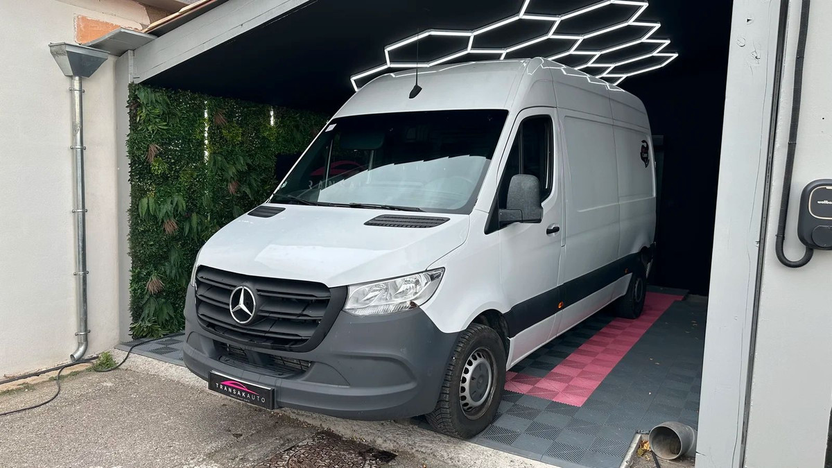 Mercedes-Benz Sprinter