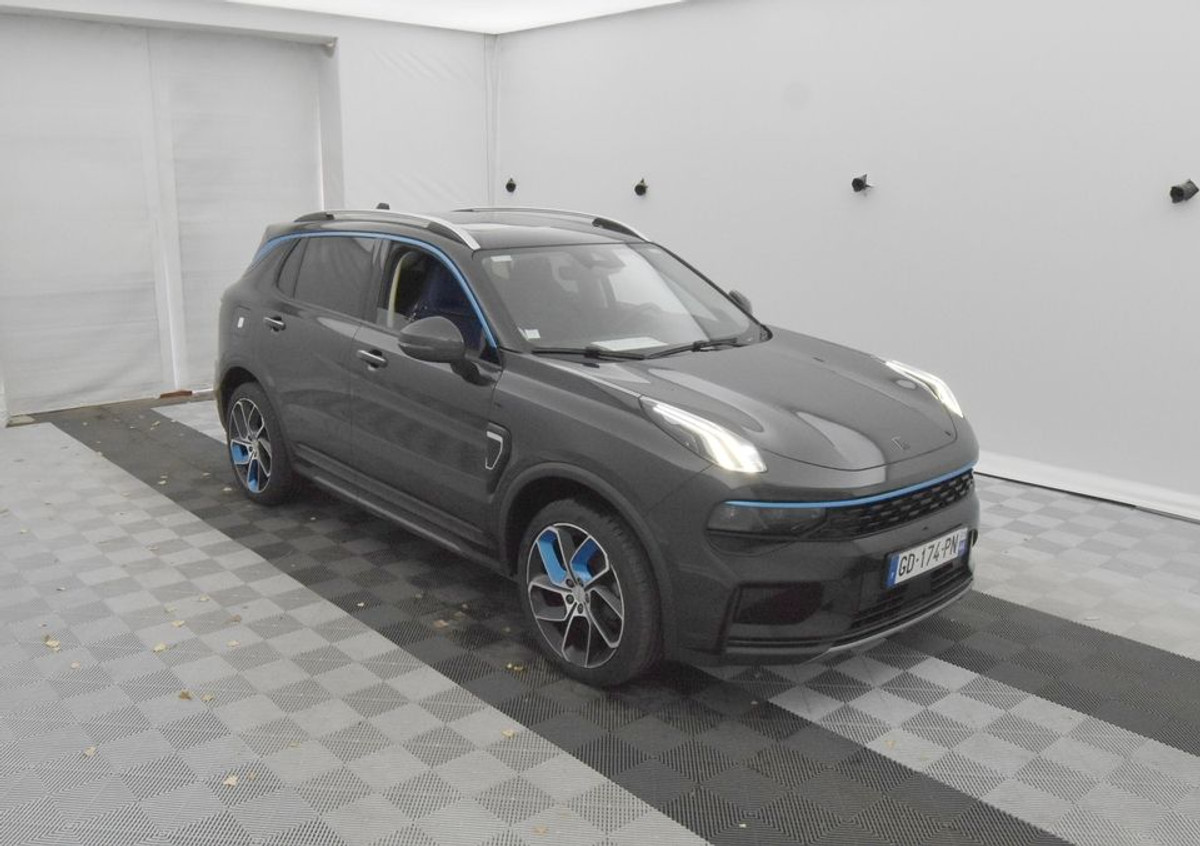 Lynk&Co 01