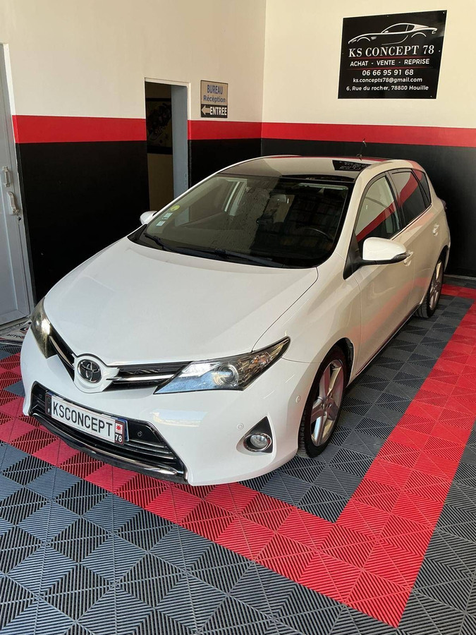 Toyota Auris