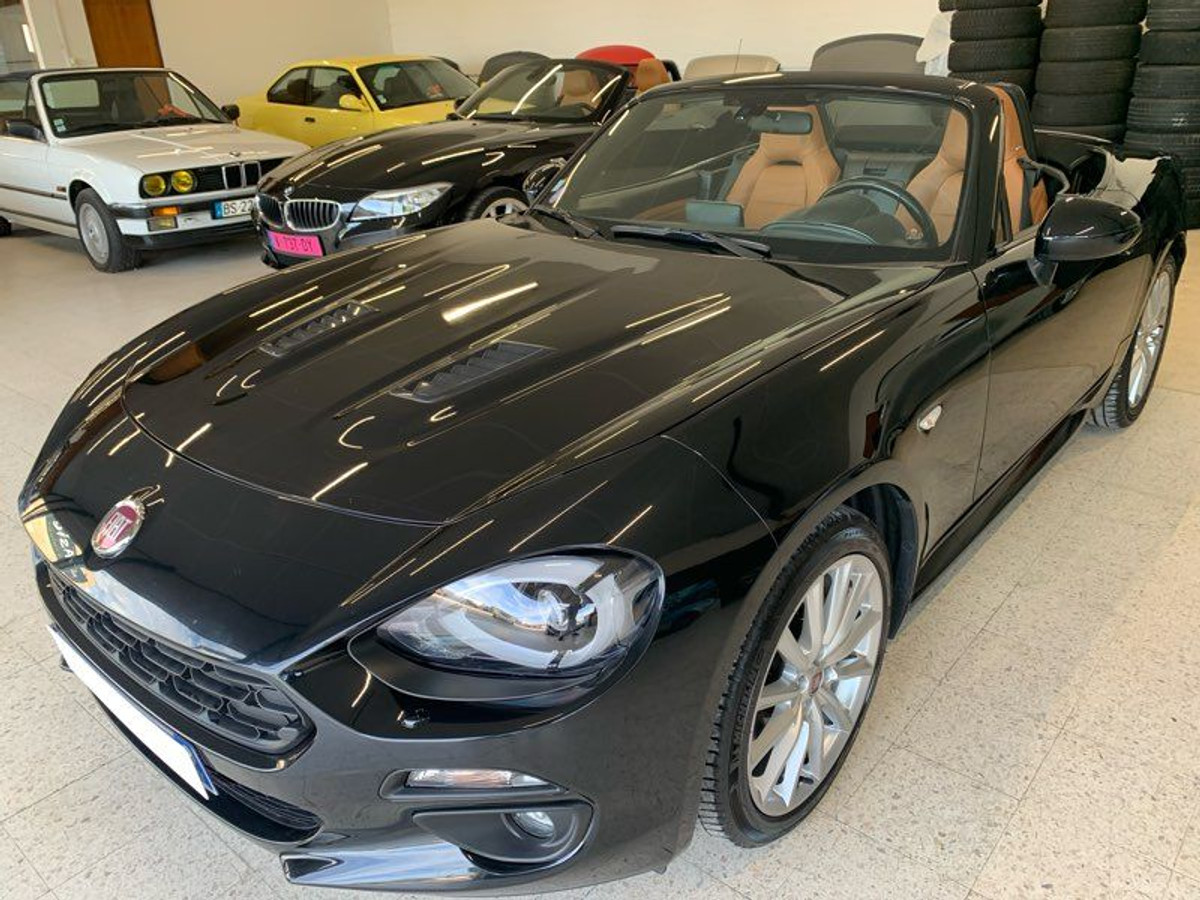 Fiat 124 Spider