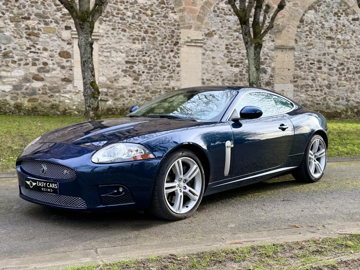 Jaguar XKR