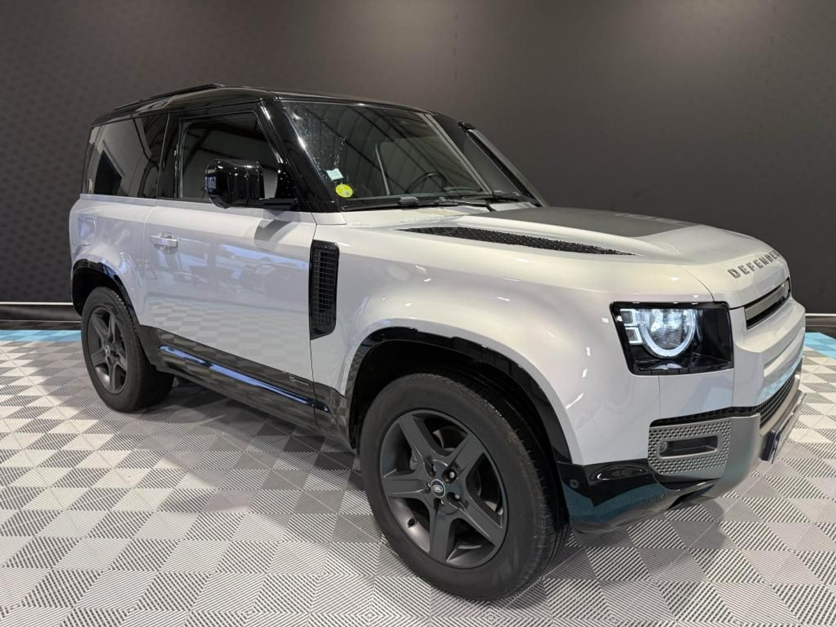 Land-Rover Defender