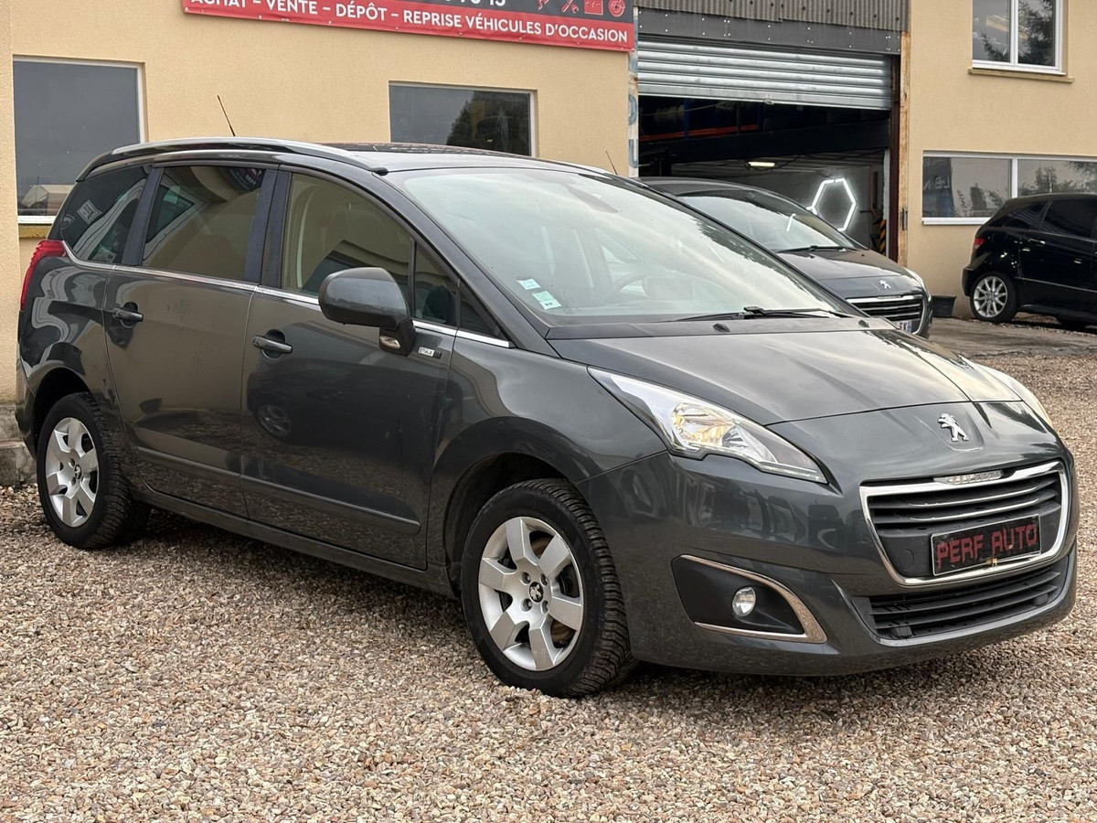Peugeot 5008