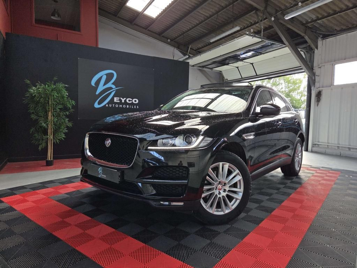 Jaguar F-Pace