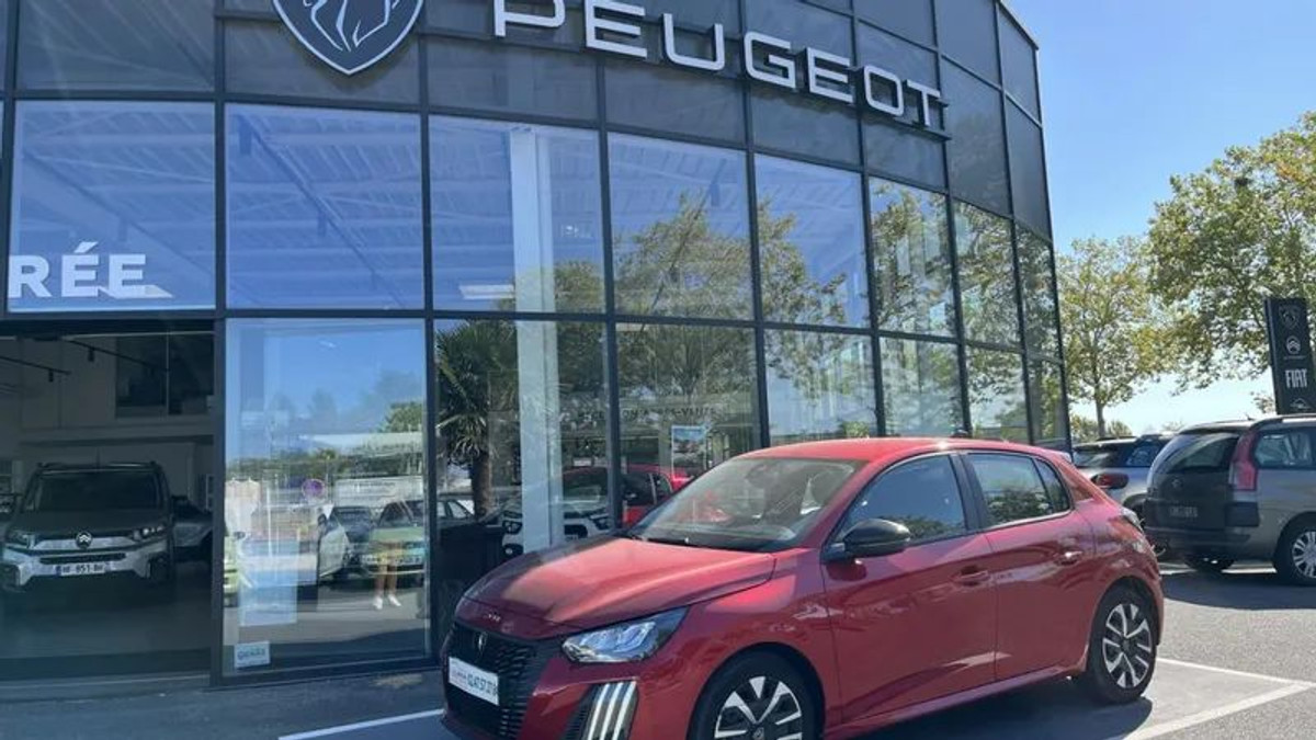 Peugeot 208