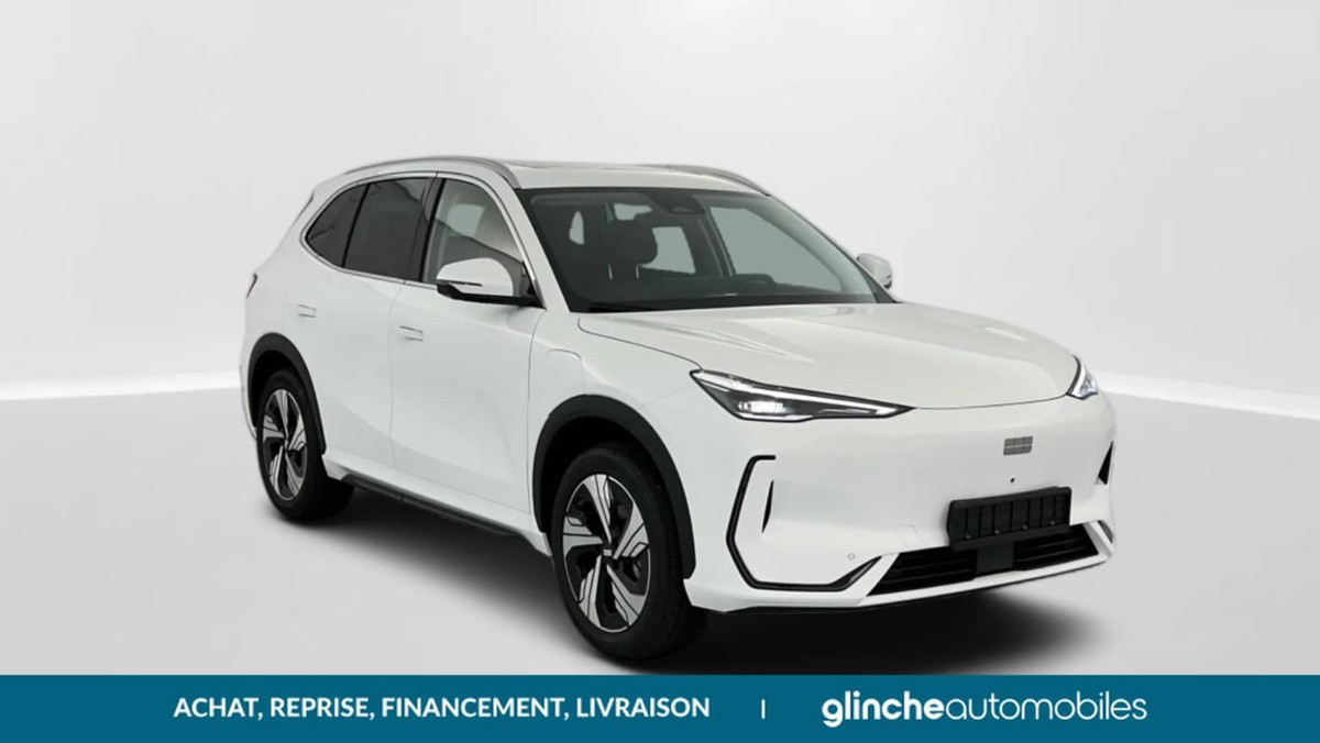 Geely E5