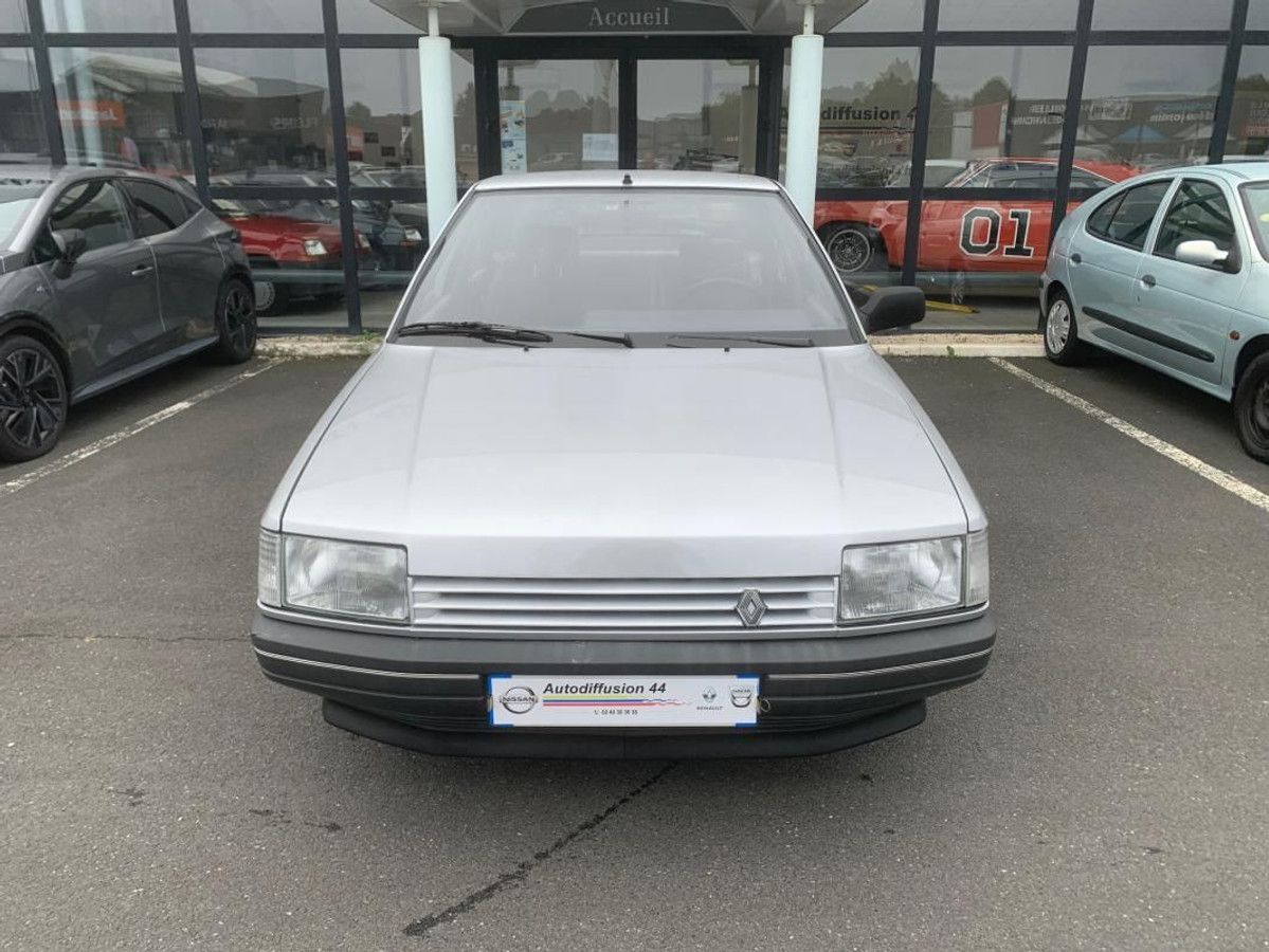Renault 21