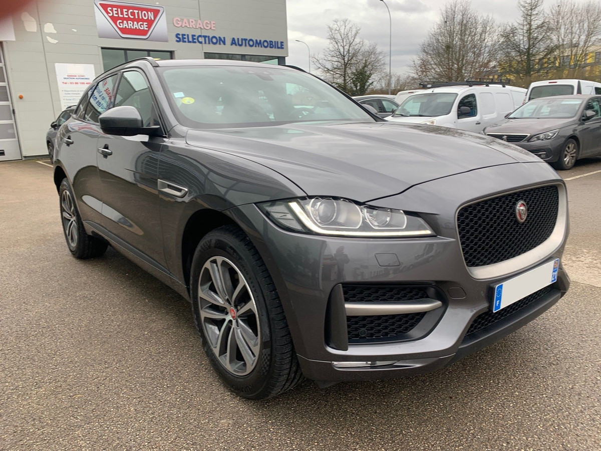 Jaguar F-Pace