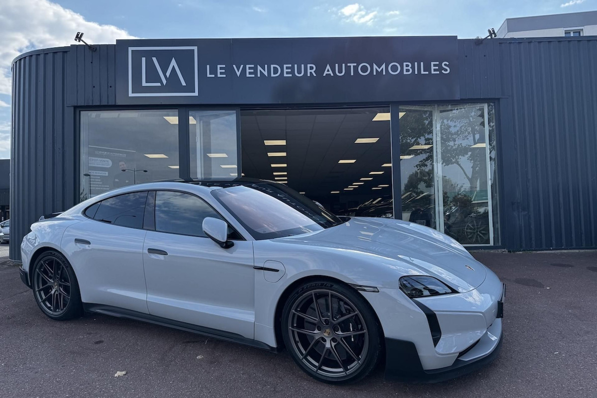 Porsche Taycan