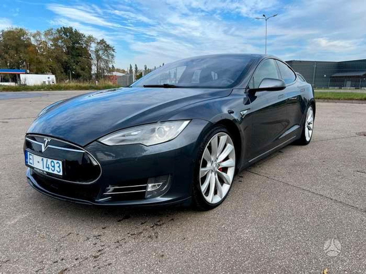Tesla Model S