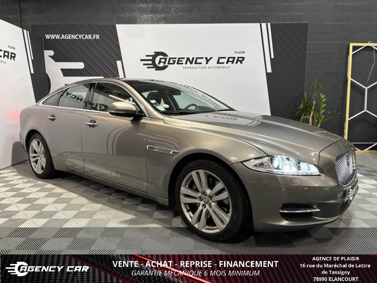 Jaguar XJ